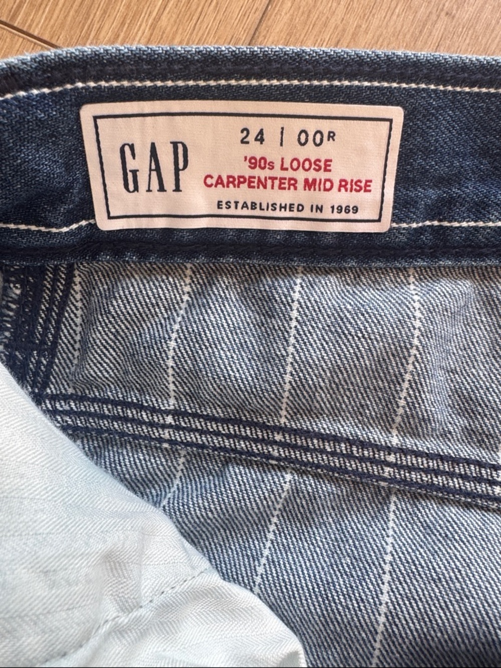 GAP 90s Loose Carpenter Mid Rise Medium Indigo Pinstripe Jeans Size 24 - Picture 11 of 16